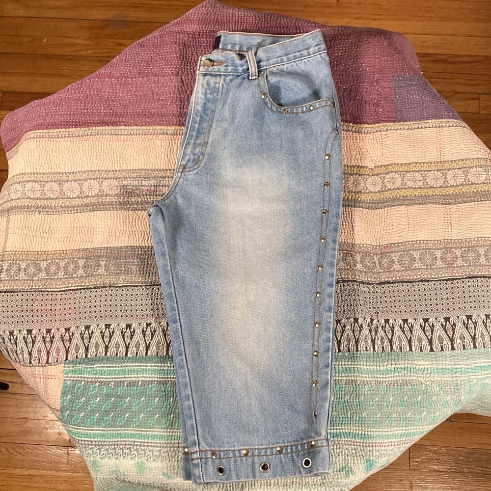 Vintage Y2K 2000s Womens Capri High-Rise Denim Jeans Boho Studded Grommet Street